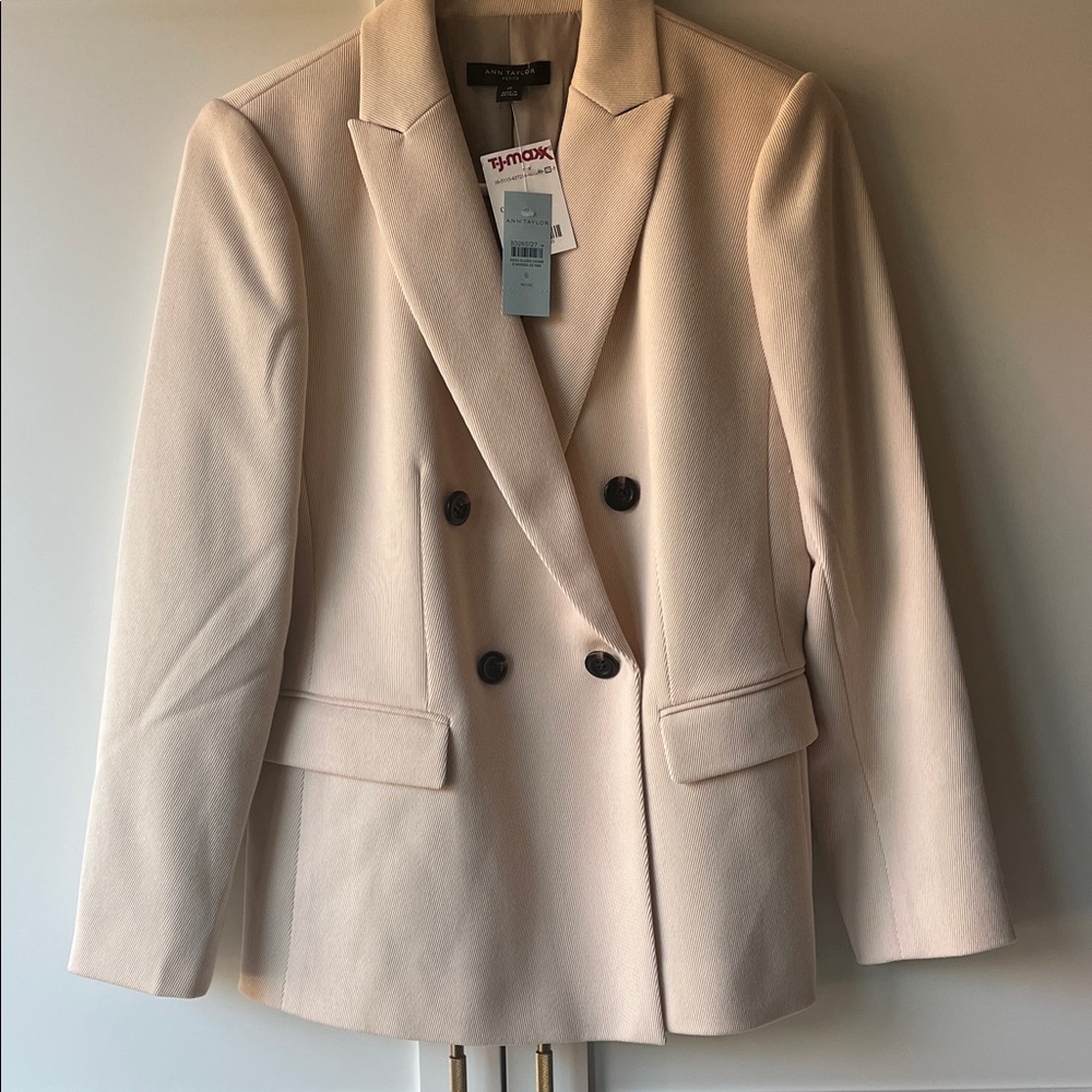 Ann Taylor Cream Double-Breasted Blazer